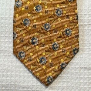 Ermenegildo Zegna Men's Gold Floral Pattern Silk Tie made in Italy